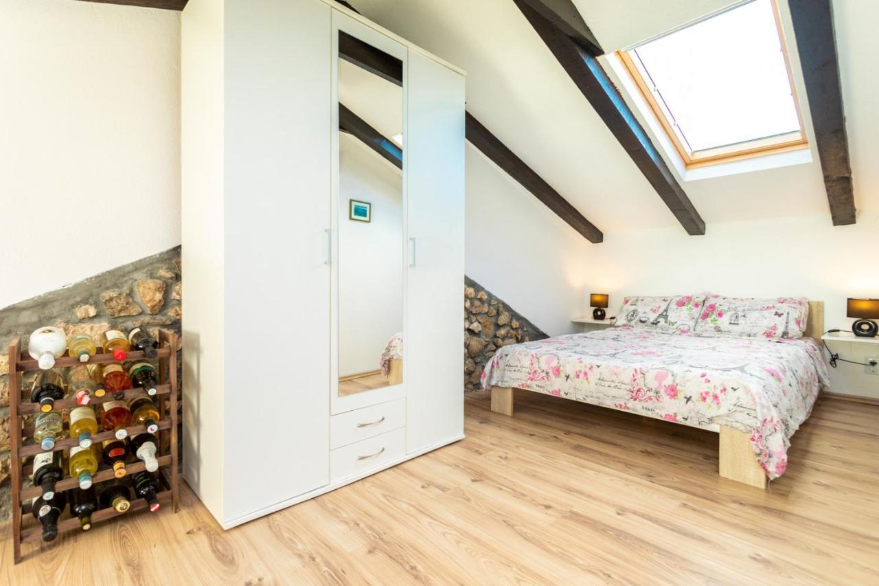 Holiday Home Casa Bianca Малинска Екстериор снимка